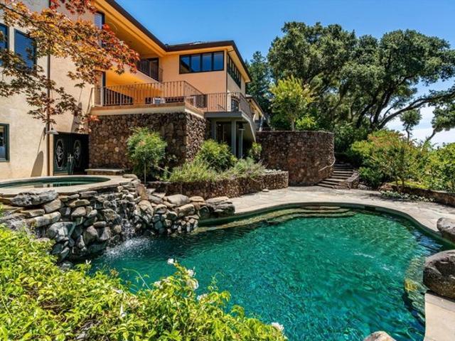 House for sale in Saint Helena, California