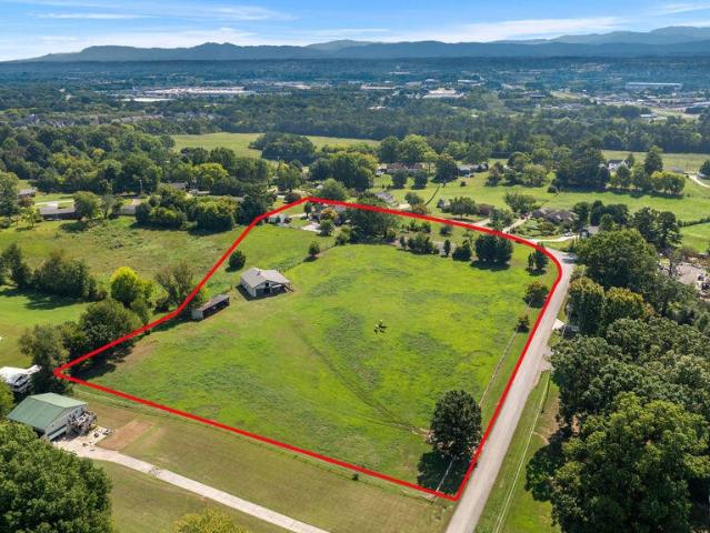 House for sale in Smoky View Estates, Maryville