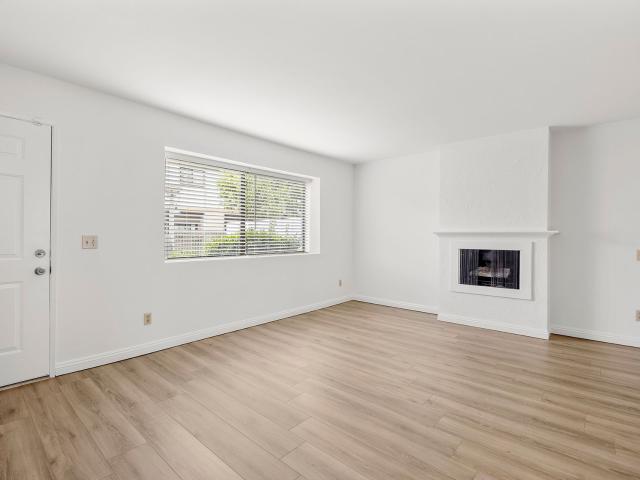 Townhouse for sale in Orange