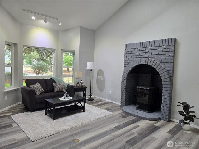 House for sale in Spanaway, Pierce County
