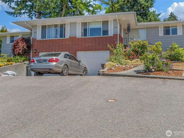 House for sale in University Place, Washington