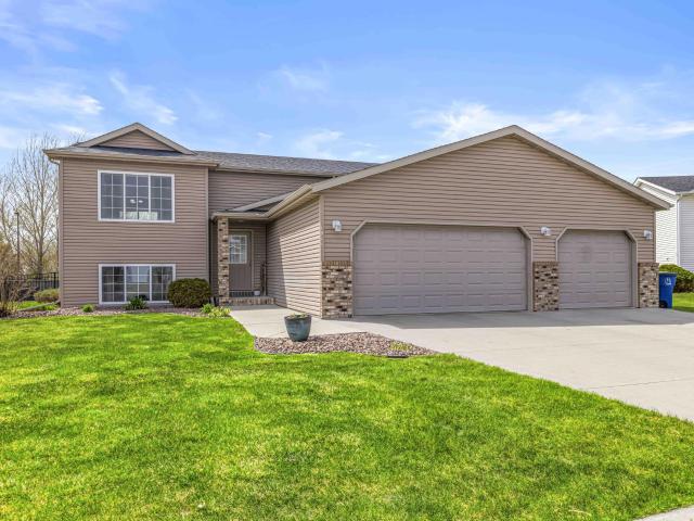 House for sale in Moorhead, Minnesota