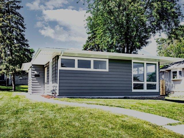 House for sale in Crest Hill, Illinois