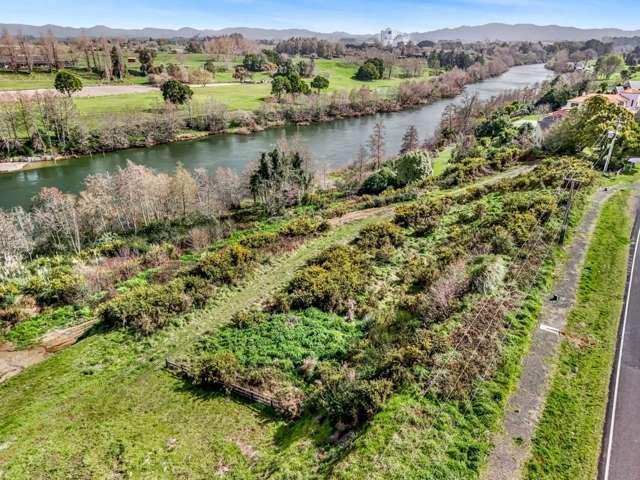 Land for sale in Hamilton, Waikato