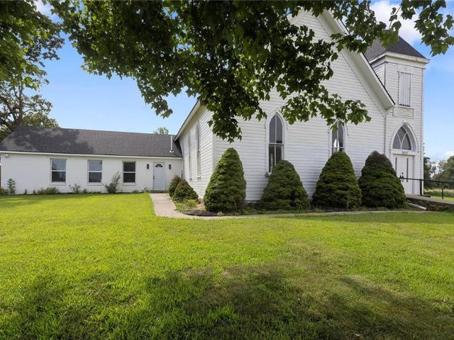 Commercial for sale in Latour, Garden City