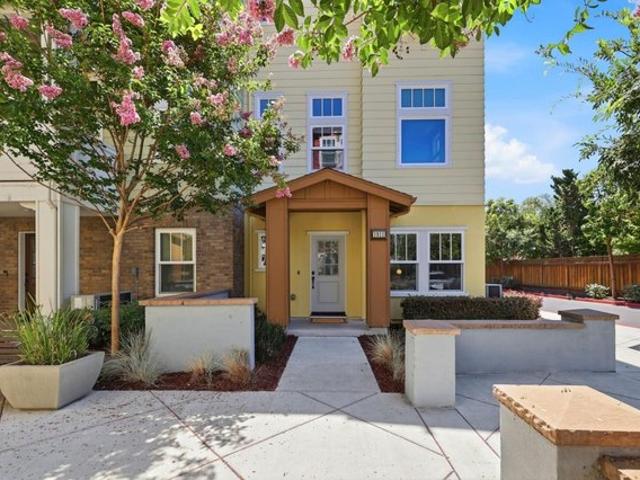 Townhouse for sale in Mountain View, California