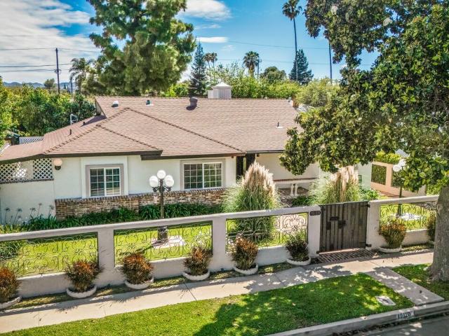 Property for sale in Reseda, Canoga Park