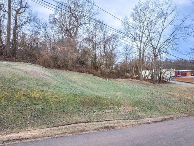 Land for sale in Parkersburg, West Virginia