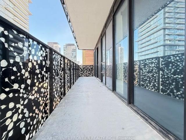House for rent in Toronto Centre, Toronto