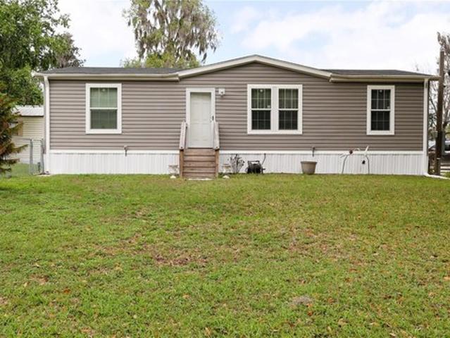 House for sale in Lake Panasoffkee, Florida