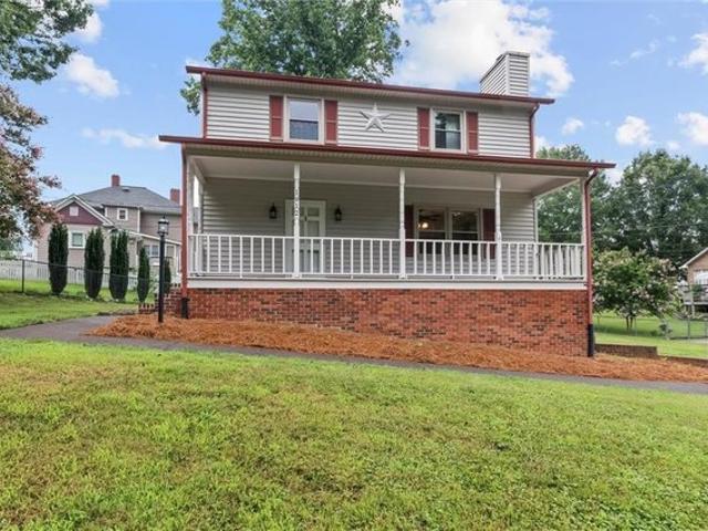 House for sale in Mount Airy, North Carolina