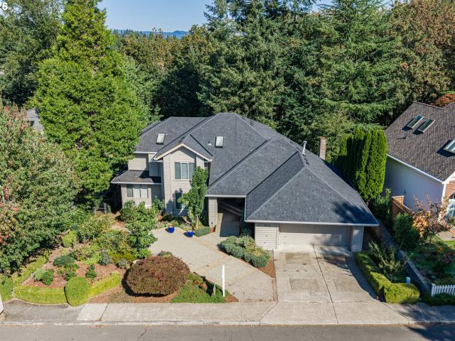 House for sale in Hidden Springs, West Linn