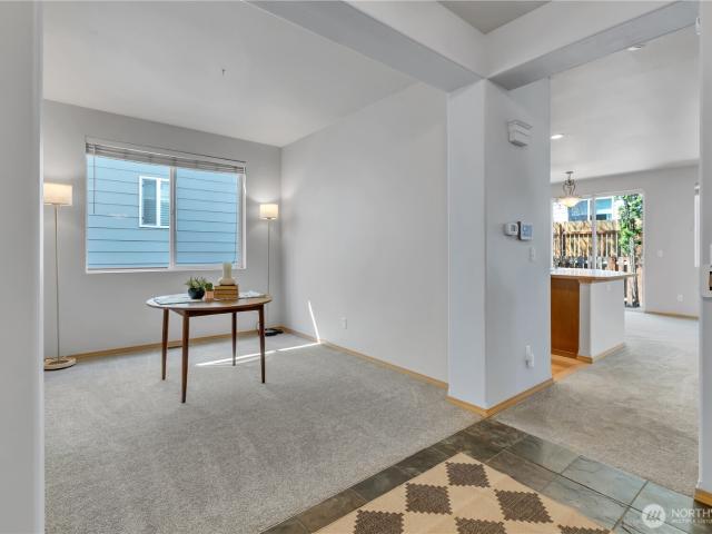 Condo for sale in Washington