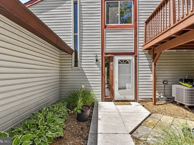 Condo for sale in Crofton, Maryland