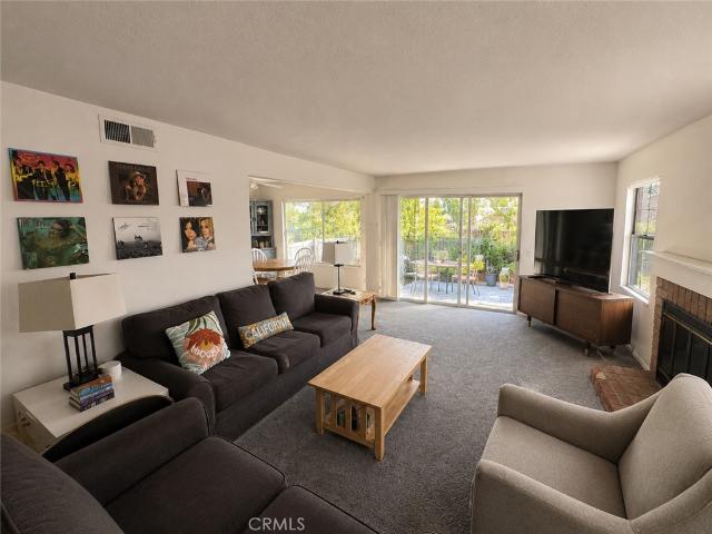 Townhouse for sale in Canoga Park, California