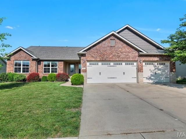 House for sale in Maryville, Illinois