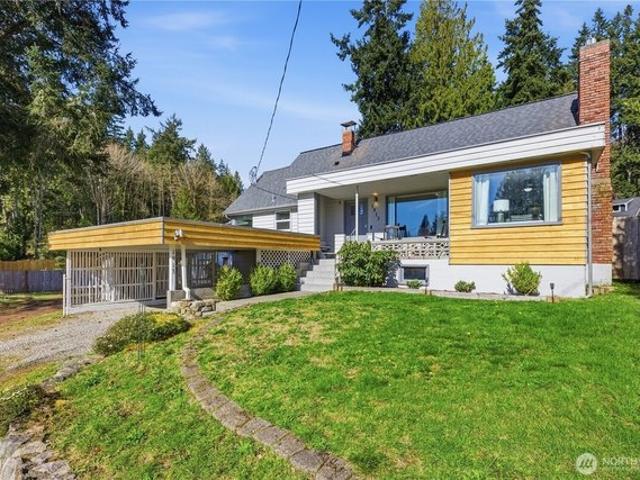 House for sale in Belfair, Washington