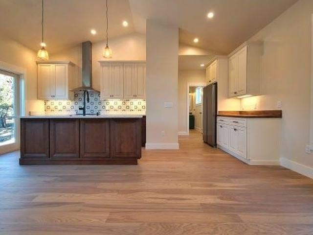 House for sale in Crestone, Colorado