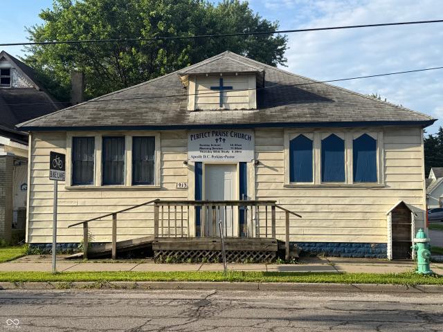 Commercial for sale in Camby, Indiana