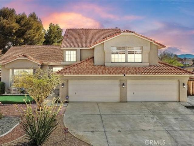 House for sale in Apple Valley, California