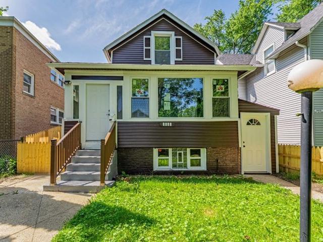 House for sale in Evanston, Illinois