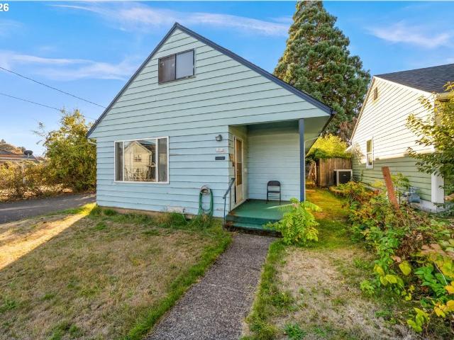House for sale in Forest Grove, Washington County