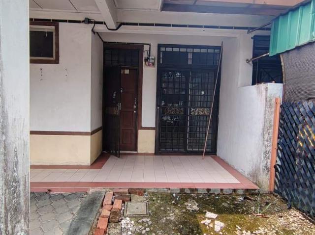 Room for rent in Pasir Gudang, Johor Bahru