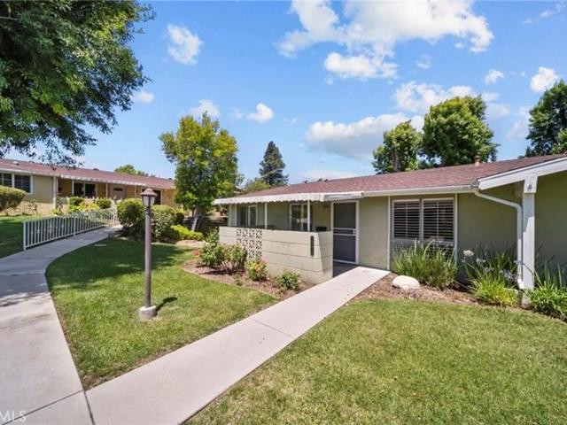 Condo for sale in Canyon Country, California