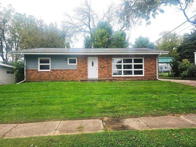 House for sale in Linn, Iowa