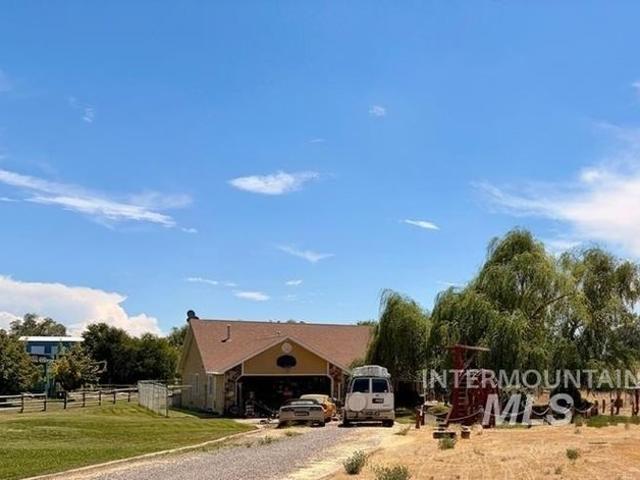 House for sale in Wendell, Idaho