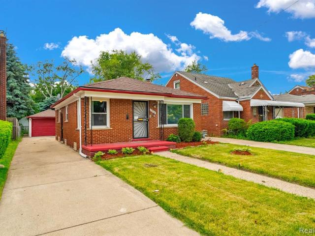 House for sale in Grosse Pointe
