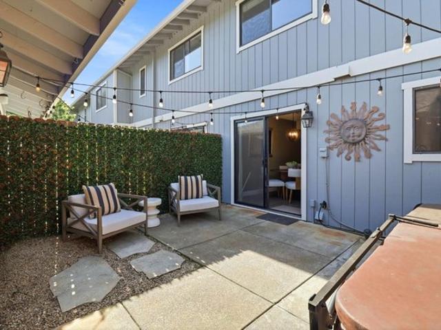 Townhouse for sale in Sonoma, California