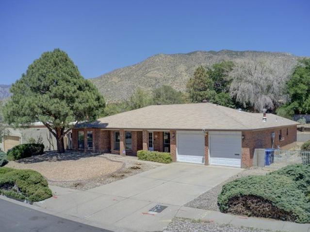 House for sale in New Mexico