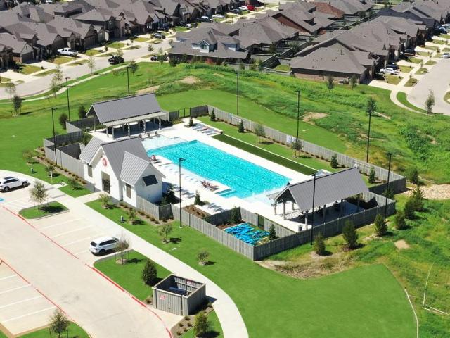 Townhouse for sale in Denton, Texas