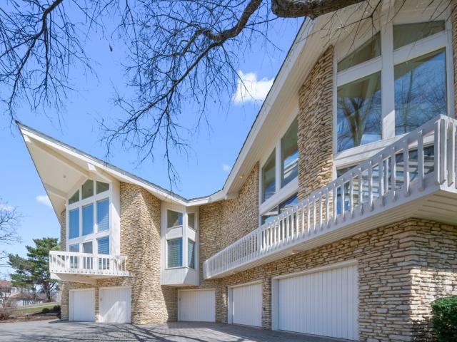 House for sale in Oak Brook, Illinois