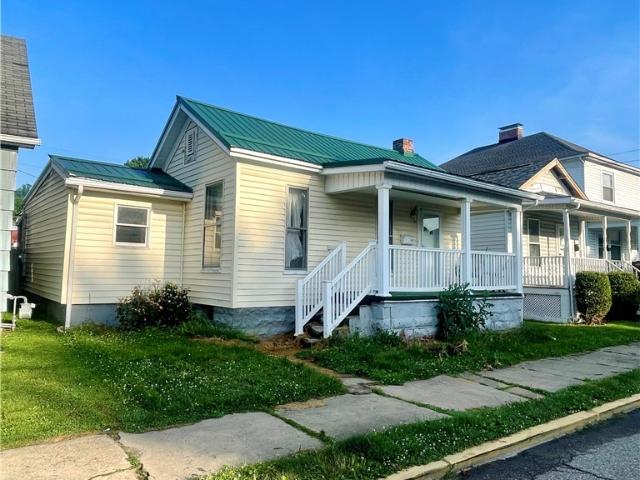 House for sale in Brooke, West Virginia