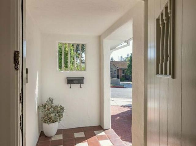 House for sale in Glendale, Los Angeles County
