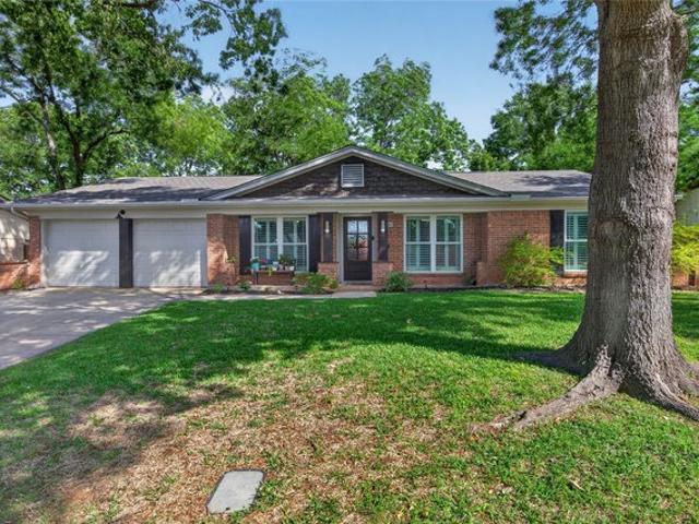 House for sale in Hurst, Texas