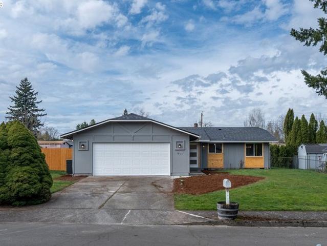 House for sale in Oregonia