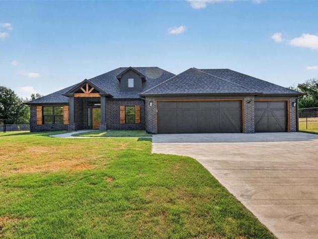 House for sale in Piedmont, Oklahoma