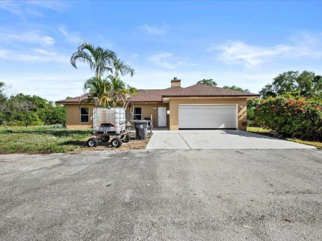 House for sale in Loxahatchee, Florida