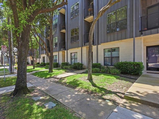 Townhouse for sale in Dallas, Texas