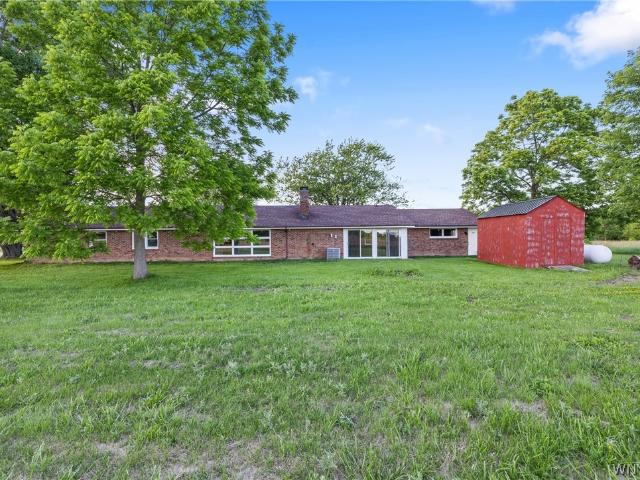 House for sale in Niagara, New York
