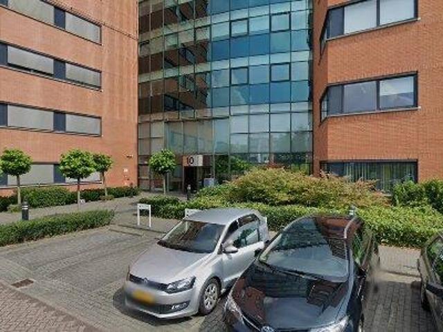 Bedrijfspand te huur in Delftse Hout, Delft