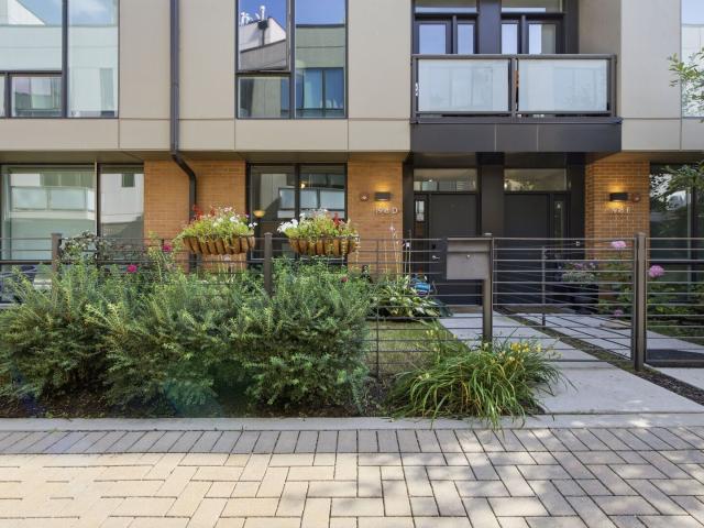 Townhouse for sale in Chicago Park, Illinois