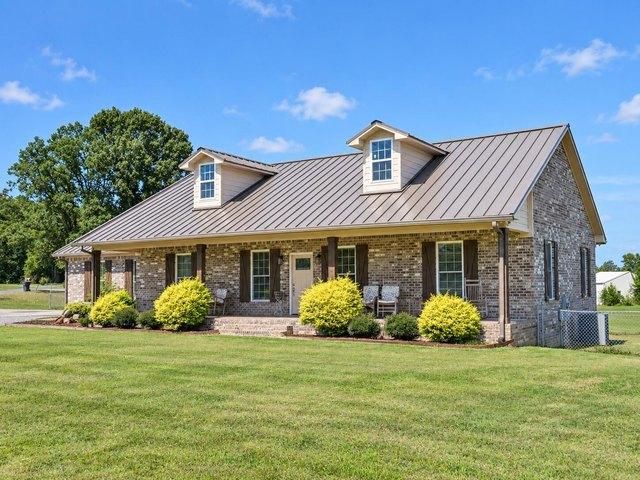 House for sale in Henagar, Alabama