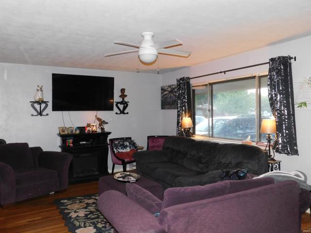 House for sale in Jeffersonville, Indiana