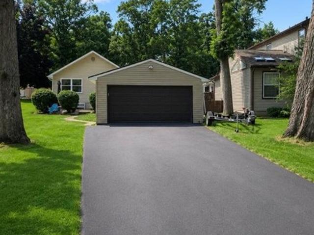 House for sale in West Bloomfield, Michigan