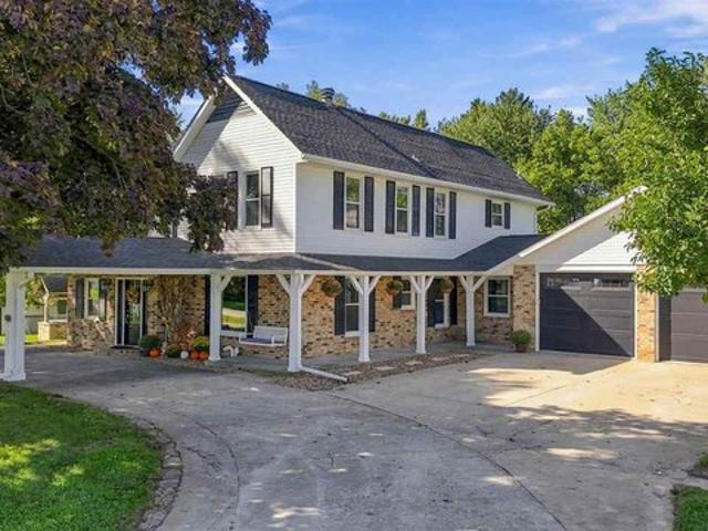 House for sale in Marengo, Iowa County
