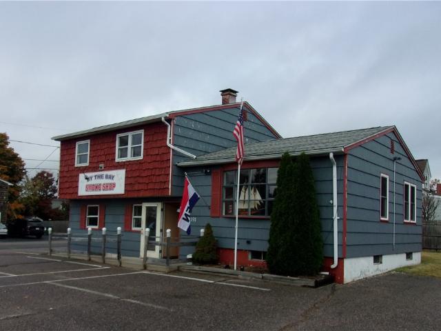 Commercial for sale in Warwick
